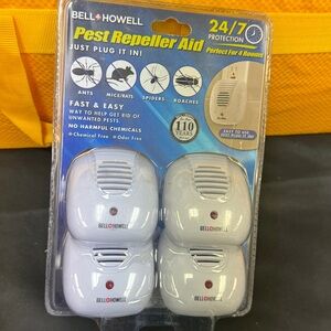 Bell + Howell Pest Repeller Aid Set new
